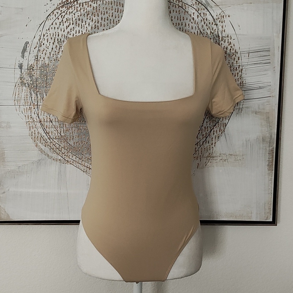 New House of Harlow Beige Bodysuit Size M
